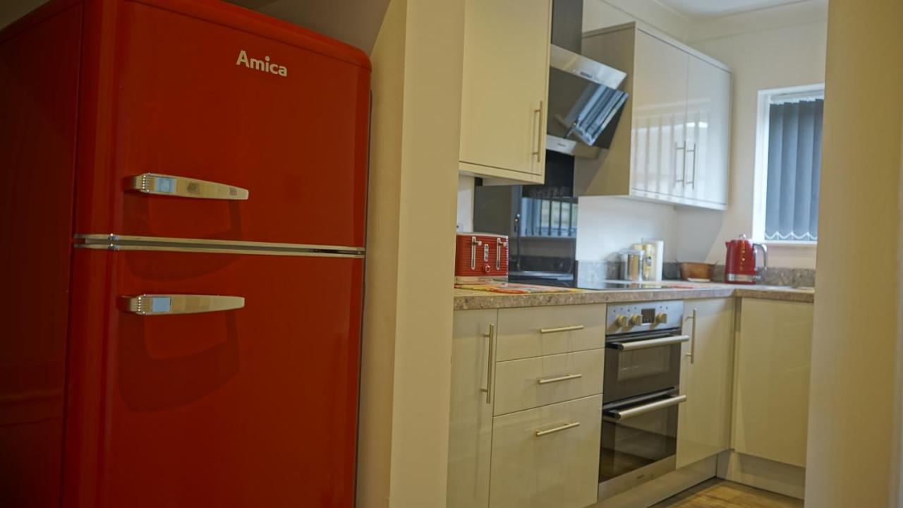 Palm House Appartement Widnes Buitenkant foto